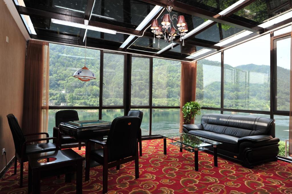 Jiande Yinyuan Hotel Tangcun מראה חיצוני תמונה